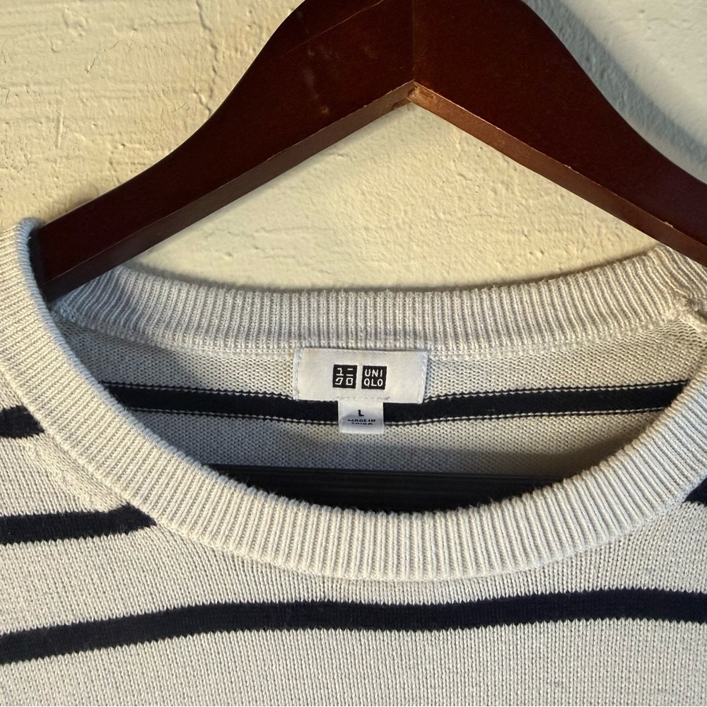 Uniqlo Black and White Striped Crewneck Sweater 100% Cotton Mens Size Large - Picture 2 of 6
